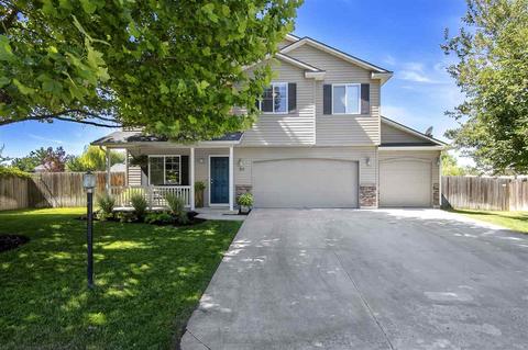 215 E Chapparosa Dr, Kuna, ID 83634 photo 1