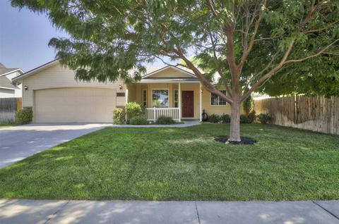 3922 Abbott St, Caldwell, ID 83607 photo 1