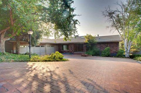 140 E Hearthstone, Boise, ID 83702 photo 1