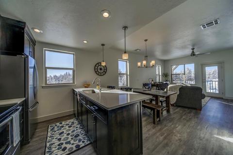 106 Broken Pine Ln, Mccall, ID 83638 photo 1
