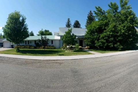 217 Cedar St, Bellevue, ID 83313 photo 1