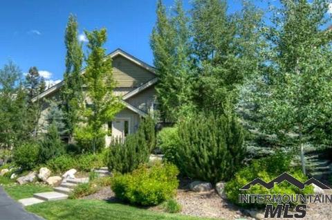 1381 Hearthstone Ct, Mccall, ID 83638 photo 1