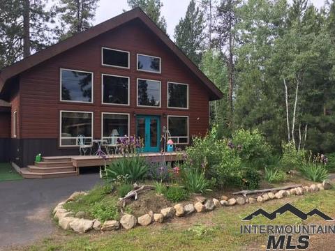 934 Chipmunk Ln, Mccall, ID 83638 photo 1