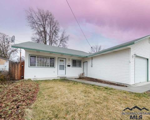 625 E 10th St, Weiser, ID 83672 photo 1