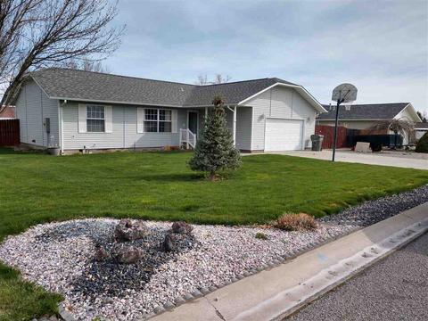 122 Stirrup St, Filer, ID 83328 photo 1