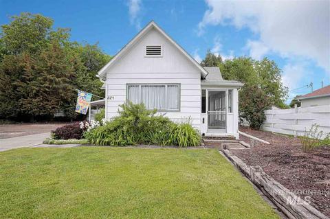 224 E Galloway Ave, Weiser, ID 83672 photo 1