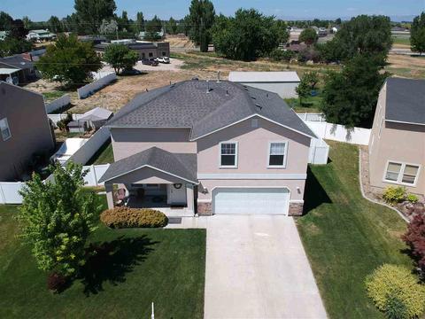 276 E Poplin, Kuna, ID 83634 photo 1