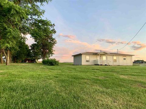 2237 E 1850 S, Gooding, ID 83330 photo 1