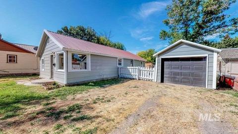706 Union Ave, Filer, ID 83328 photo 1