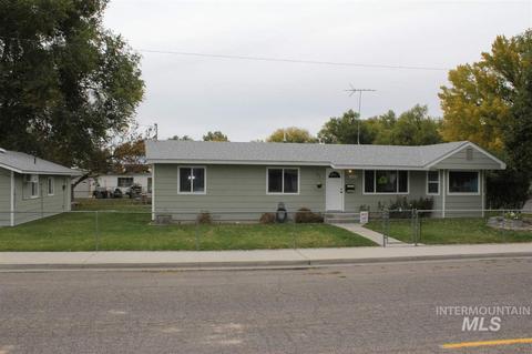 1240 E Jackson, Mountain Home, ID 83647 photo 1