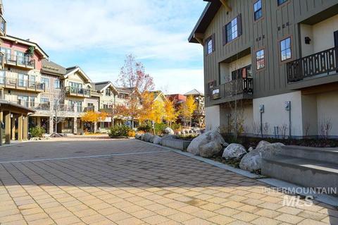 322 Silverpine, Mccall, ID 83638 photo 1