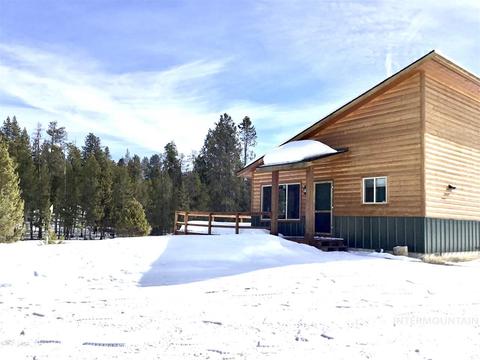 32 Nugget Dr, Cascade, ID 83611 photo 1