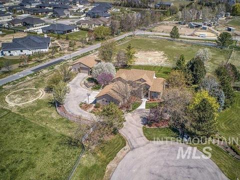 3876 W Night Hawk Ln, Eagle, ID 83616 photo 1