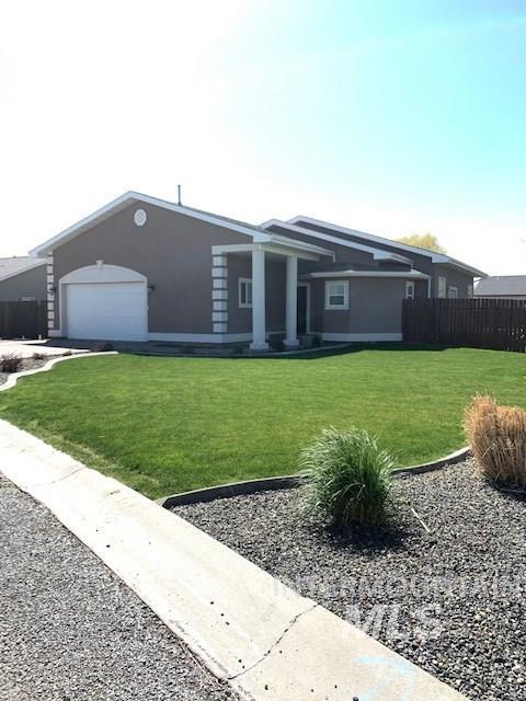 1011 5th St W, Filer, ID 83328 photo 1