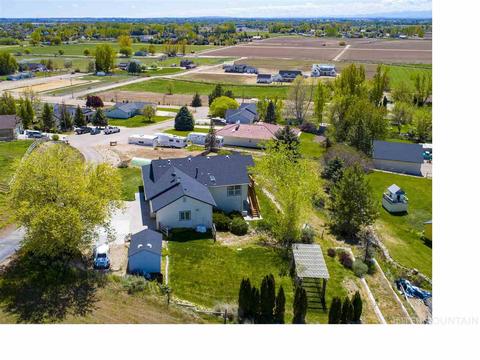 23933 View Crst, Middleton, ID 83644 photo 1