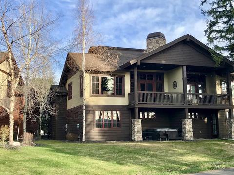 1379 Greystone Dr, Mccall, ID 83638 photo 1