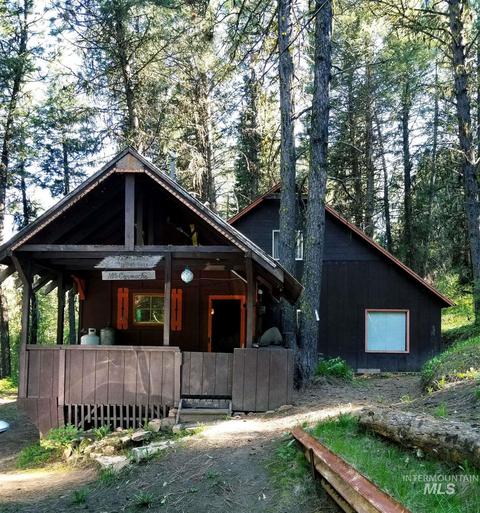 535 Henglow Dr, Cascade, ID 83611 photo 1