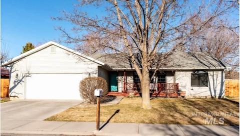 626 Pine St, Gooding, ID 83330 photo 1