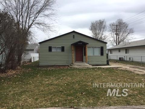 102 N Olde Park, Eagle, ID 83616 photo 1