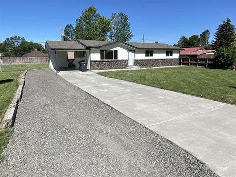 356 1st St W, Hansen, ID 83334 photo 1