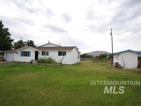 827 Eaton, Weiser, ID 83672 photo 2