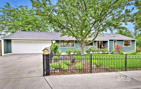 810 E Harcourt Rd, Boise, ID 83702 photo 1