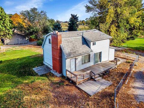 1505 E 9th Ave, Gooding, ID 83330 photo 1