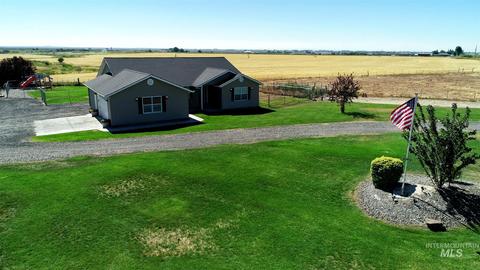 2051 E 1400 S, Gooding, ID 83330 photo 1