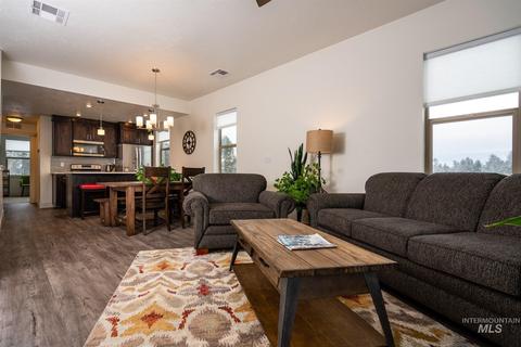 219 Broken Pine Ln, Mccall, ID 83638 photo 9