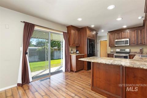 1958 9th Ave E, Twin Falls, ID 83301 photo 8
