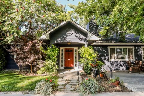 4522 Beacon Lgt, Eagle, ID 83616 photo 1