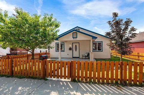 511 E 3rd St, Emmett, ID 83617 photo 1