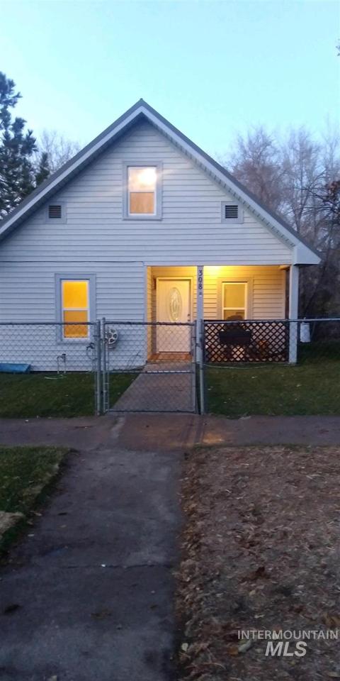 308 4th Ave E, Jerome, ID 83338 photo 1