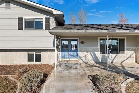 305 E Pat Ln, Caldwell, ID 83607 photo 1