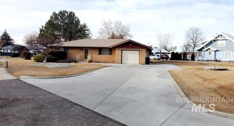 802 17th Dr, Rupert, ID 83350 photo 1