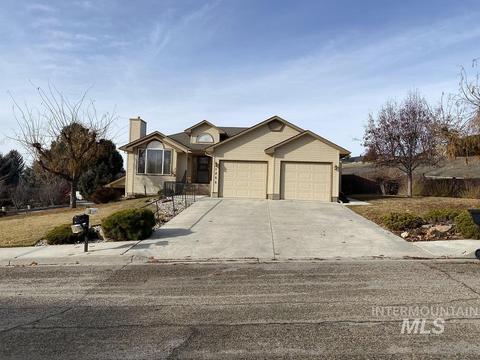 1755 Fairview St, Weiser, ID 83672 photo 1