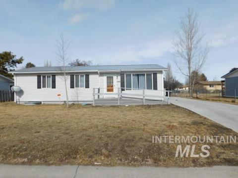 636 E 18th Ln, Burley, ID 83318 photo 1