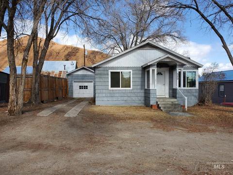 520 E Pleasant Ave, Challis, ID 83226 photo 1