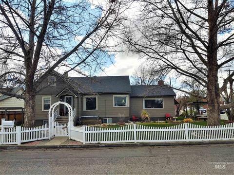 403 E 3rd St, Emmett, ID 83617 photo 1