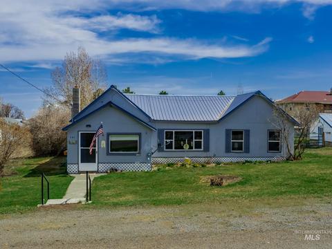 241 1st St, Ferdinand, ID 83526 photo 1
