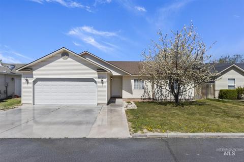 539 Clover Ave Twin Falls Id 301 24 Photos Mls Movoto
