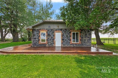 851 E 2000 S, Bliss, ID 83314 photo 1
