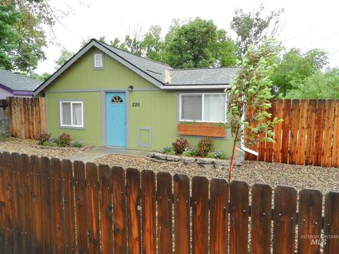 226 NE 2nd, Meridian, ID 83642 photo 1