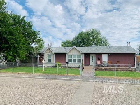 246 E C St, Vale, OR 97918 photo 1