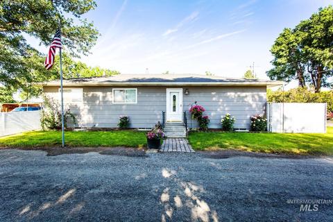 215 North St, Filer, ID 83328 photo 1
