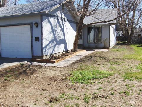 490 S 2nd E, Mountain Home, ID 83647 photo 1