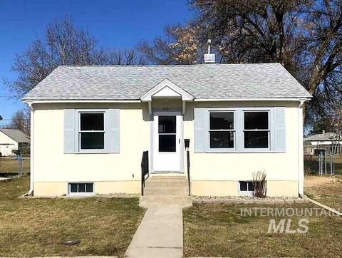 2121 E Maple St, Caldwell, ID 83605 photo 1