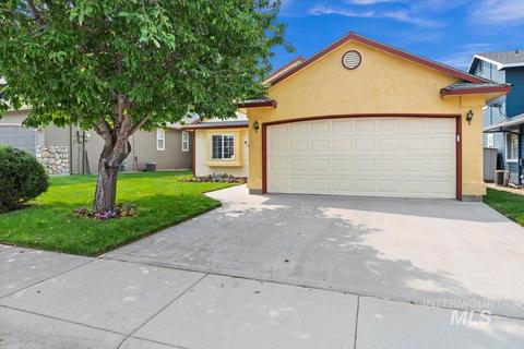 905 E Jackpot St, Kuna, ID 83634 photo 1