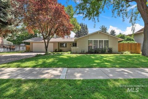722 N Spyglass, Eagle, ID 83616 photo 1