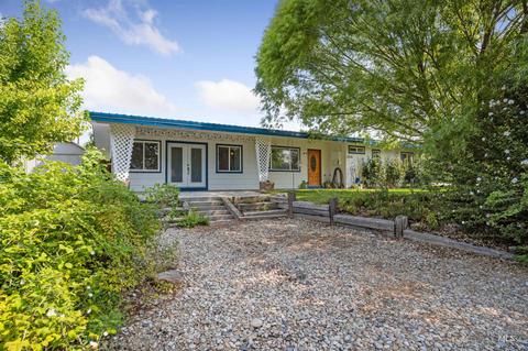 15204 Devon Dr, Caldwell, ID 83607 photo 1